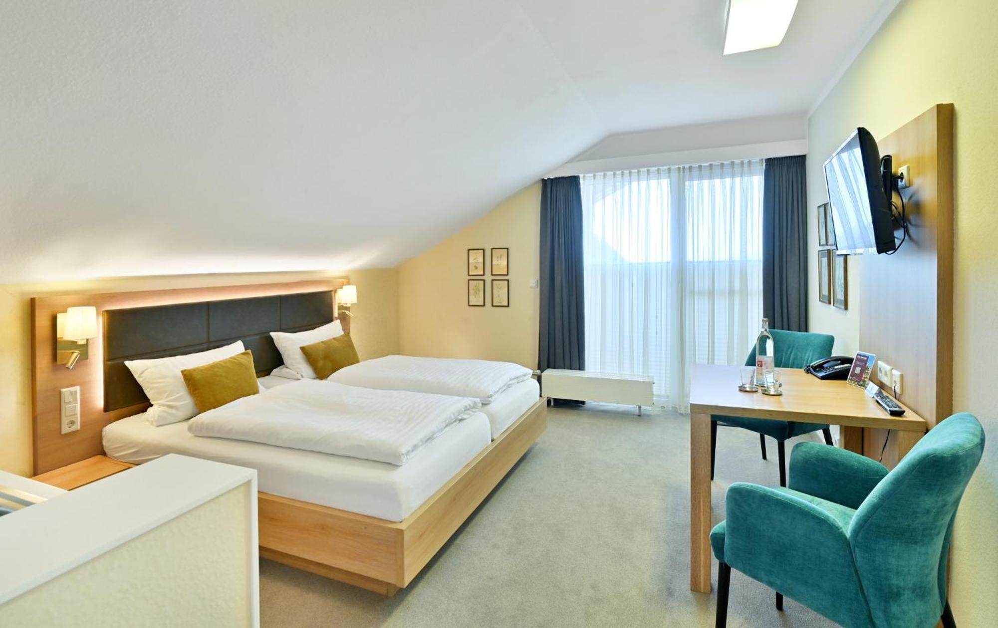 Landhaushotel Hof Wasserkuppe 4*