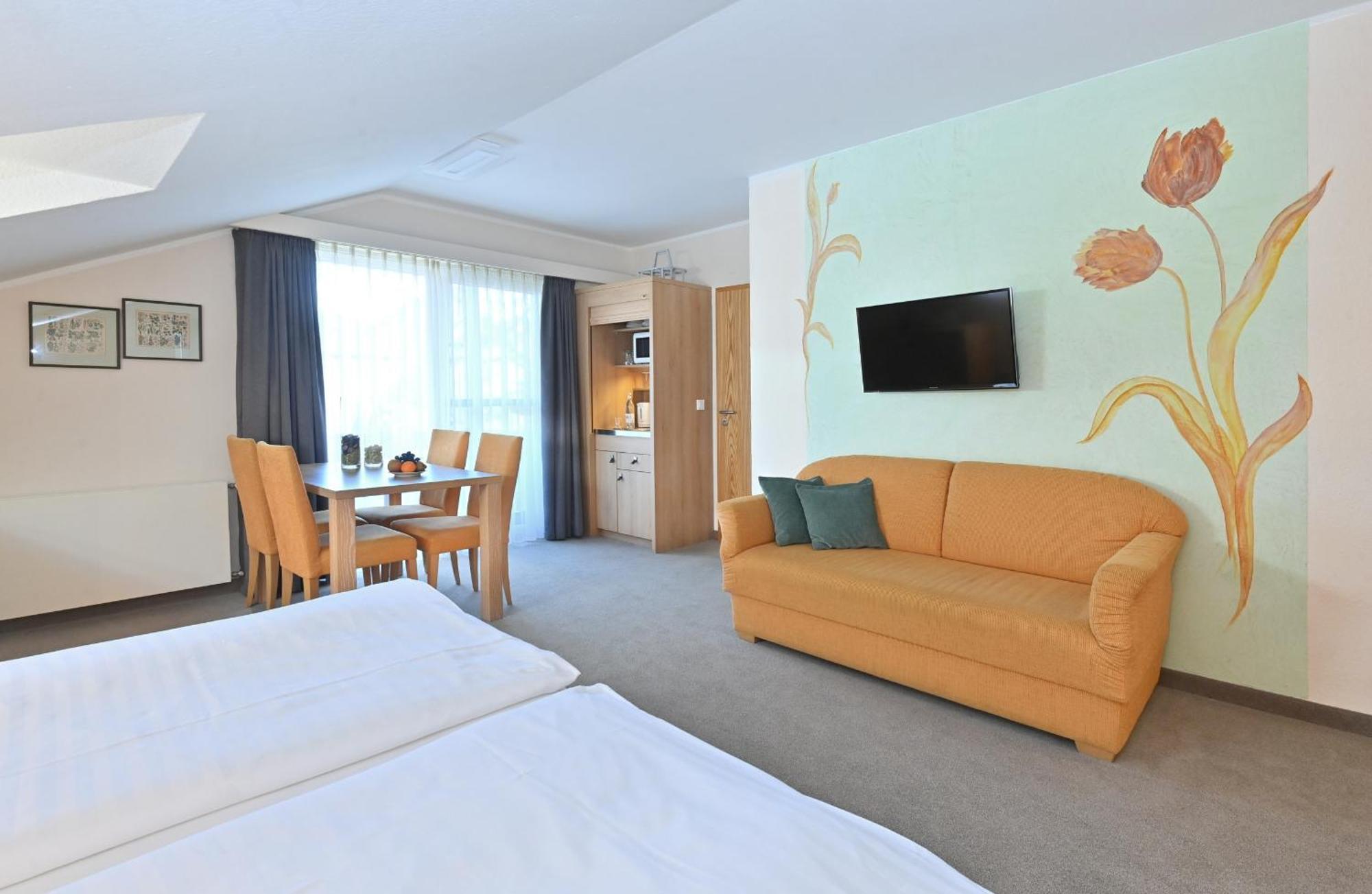 Landhaushotel Hof Wasserkuppe Hotel Poppenhausen