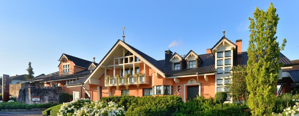 Landhaushotel Hof Wasserkuppe 4*