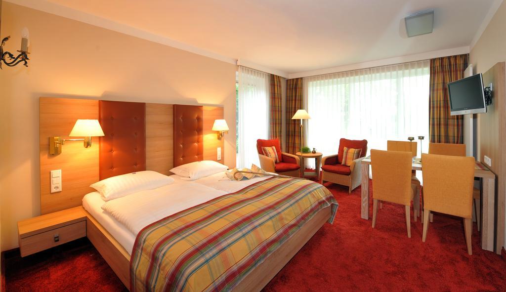 Landhaushotel Hof Wasserkuppe 4* Poppenhausen