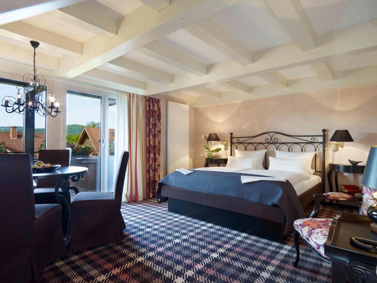 Landhaushotel Hof Wasserkuppe Hotel Poppenhausen